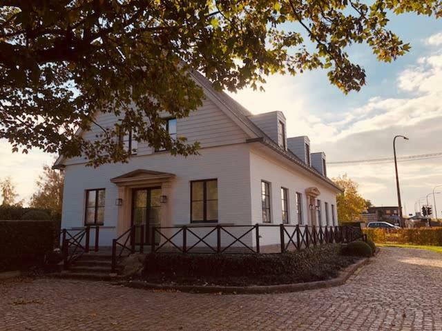 L'Oisette Hotell Ghislenghien Exteriör bild