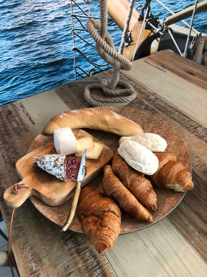 L'Oisette Hotell Ghislenghien Exteriör bild